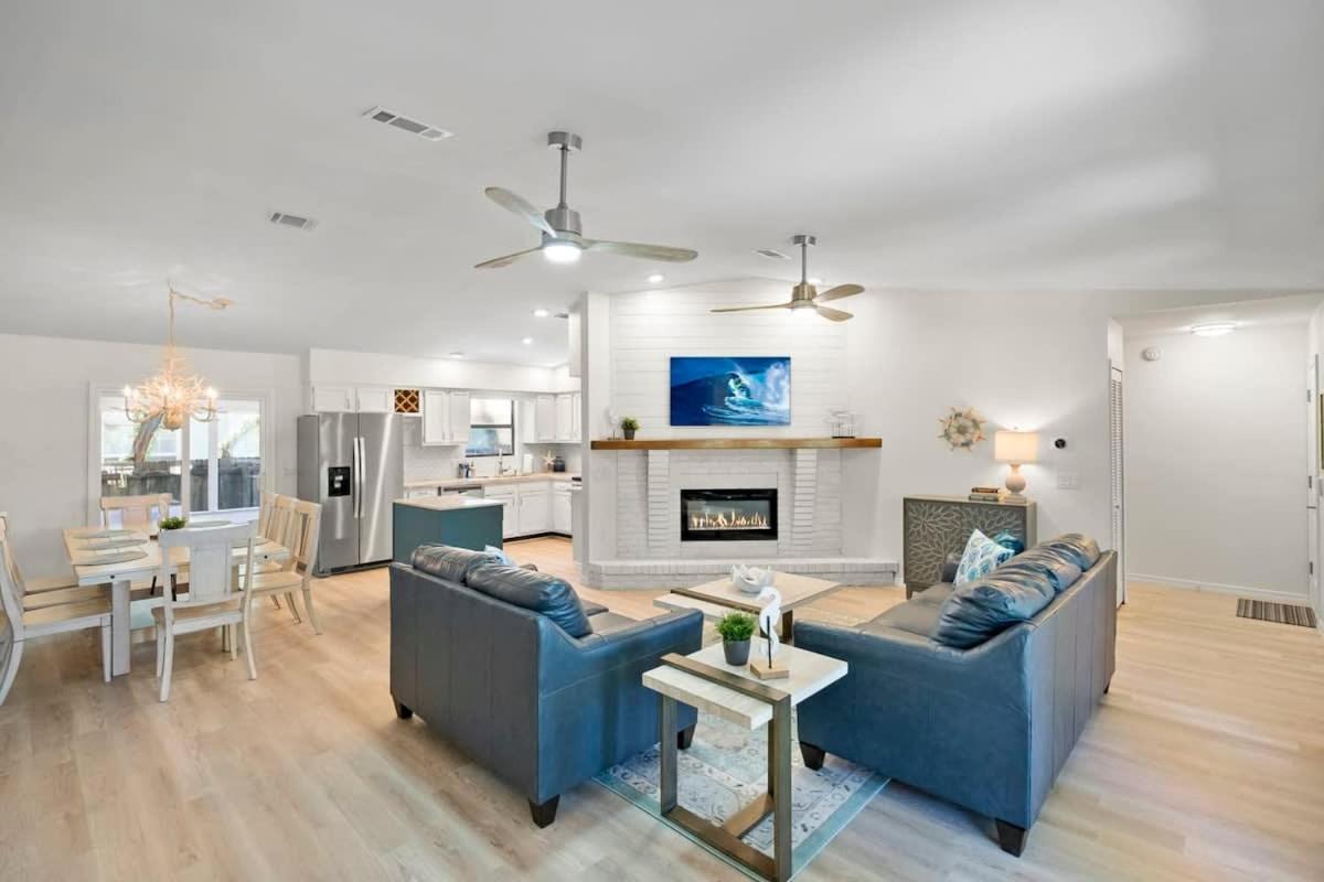 The St Augusdream Renovated Beach House Sleeps 8 Walk To Beach St. Augustine Dış mekan fotoğraf